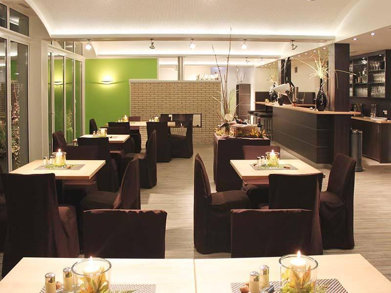 Ju52 Restaurant Hotel Lounge Арнсберг Екстериор снимка